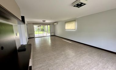 Casa en Funes Hills Cadaques. Lote 273. Piscina. Hermosa ubicación