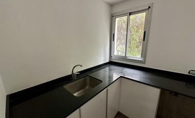 Casa en Funes Hills Cadaques. Lote 273. Piscina. Hermosa ubicación