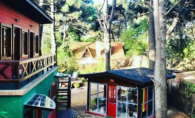 Complejo de dúplex - 8 Dormitorios 8 Baños 6 Cocheras - 675Mts2 - Mar Azul