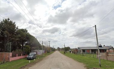 Casa en venta - 2 Dormitorios 1 Baño - Cocheras - San Clemente