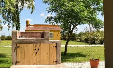 Casa en Venta - 2 Dormitorios 1 Baño - 398mts2 - Mar De Cobo