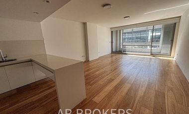 Venta 3 ambientes CON RENTA en Complejo al Rio. Vista Parcial al Rio. Cochera