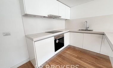 Venta 3 ambientes CON RENTA en Complejo al Rio. Vista Parcial al Rio. Cochera