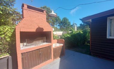 Casa en venta - 3 Dormitorios 2 Baños - 1.100Mts2 - Cariló