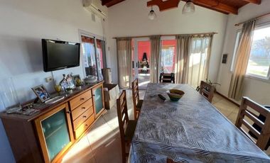 Casa en venta - 2 Dormitorios 2 Baños 1 Cochera - 800Mts2 - Bahía Blanca
