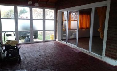 Casa en venta - 2 Dormitorios 2 Baños 1 Cochera - 800Mts2 - Bahía Blanca