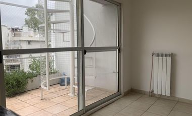 Departamento en  ALQUILER en Talar De Martinez, con terraza y  cochera