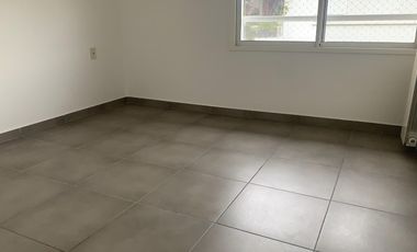 Departamento en  ALQUILER en Talar De Martinez, con terraza y  cochera