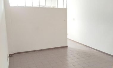 Alquiler Departamento 2 Amb.  en Moron  Buen Estado