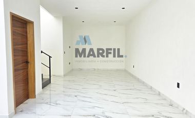 Venta de Casa de 2 Recámaras en el Coto Privado con alberca Mina de Oro