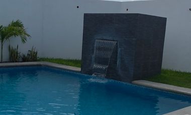 Venta de Casa de 2 Recámaras en el Coto Privado con alberca Mina de Oro