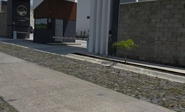 Venta de Casa de 2 Recámaras en el Coto Privado con alberca Mina de Oro