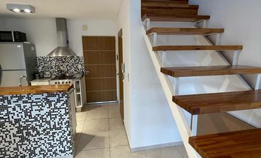 Casa en alquiler - 1 Dormitorio 1 Baño - 80Mts2 - Berazategui