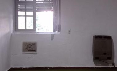 Casa en venta - 4 Dormitorios 3 Baños - Cochera - 388Mts2 - Villa Ramallo