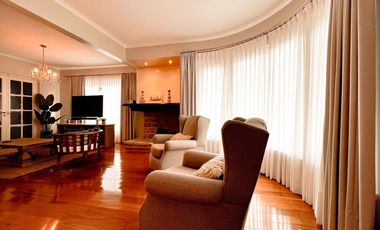 Venta casa chalet 5 ambientes zona playa grande cochera doble