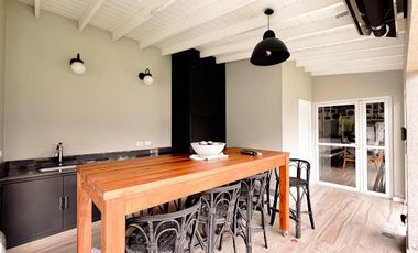 Venta casa chalet 5 ambientes zona playa grande cochera doble