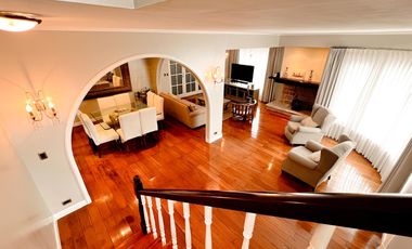 Venta casa chalet 5 ambientes zona playa grande cochera doble