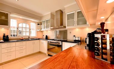 Venta casa chalet 5 ambientes zona playa grande cochera doble