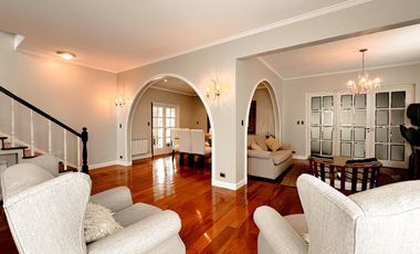 Venta casa chalet 5 ambientes zona playa grande cochera doble