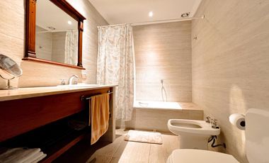 Venta casa chalet 5 ambientes zona playa grande cochera doble