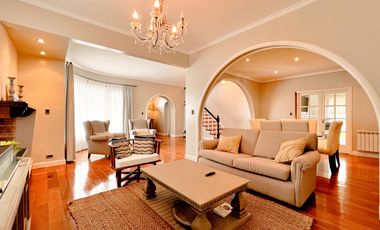 Venta casa chalet 5 ambientes zona playa grande cochera doble