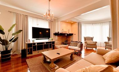 Venta casa chalet 5 ambientes zona playa grande cochera doble