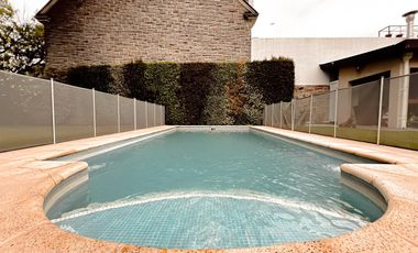 Venta casa chalet 5 ambientes zona playa grande cochera doble