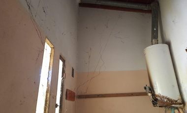 Casa en venta - 2 Dormitorios 1 Baño - 900Mts2 - Villa Elisa, La Plata