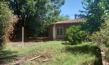 Casa en venta - 2 Dormitorios 1 Baño - 900Mts2 - Villa Elisa, La Plata