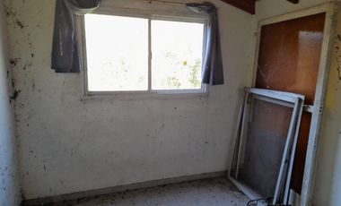 Casa en venta - 2 Dormitorios 1 Baño - 900Mts2 - Villa Elisa, La Plata