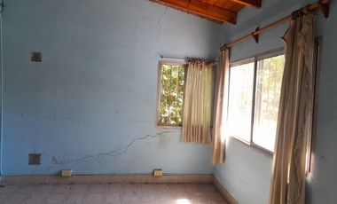 Casa en venta - 2 Dormitorios 1 Baño - 900Mts2 - Villa Elisa, La Plata