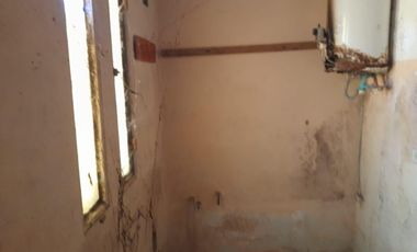 Casa en venta - 2 Dormitorios 1 Baño - 900Mts2 - Villa Elisa, La Plata