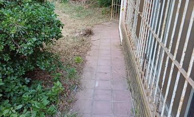 Casa en venta - 2 Dormitorios 1 Baño - 900Mts2 - Villa Elisa, La Plata