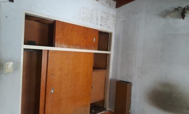 Casa en venta - 2 Dormitorios 1 Baño - 900Mts2 - Villa Elisa, La Plata