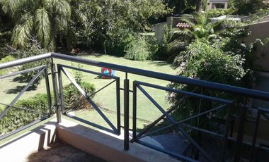 Casa en venta - 3 Dormitorios 4 Baños 4 Cocheras - 550Mts2 - Villa Elisa [FINANCIADA]