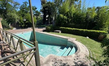 Casa en venta - 3 Dormitorios 4 Baños 4 Cocheras - 550Mts2 - Villa Elisa [FINANCIADA]