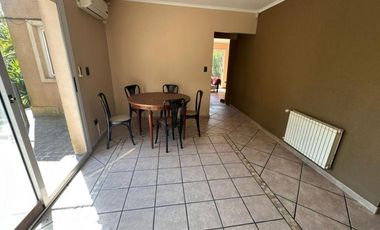 Casa en venta - 3 Dormitorios 4 Baños 4 Cocheras - 550Mts2 - Villa Elisa [FINANCIADA]