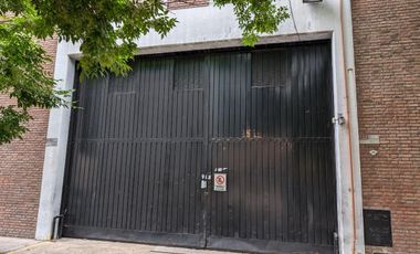 Depósito en alquiler - Oficinas - Baños - Cocheras - 1.280Mts2 - Paternal