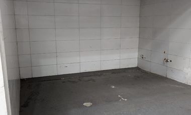 Depósito en alquiler - Oficinas - Baños - Cocheras - 1.280Mts2 - Paternal