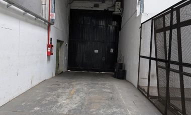 Depósito en alquiler - Oficinas - Baños - Cocheras - 1.280Mts2 - Paternal