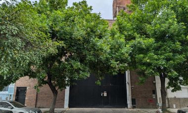 Depósito en alquiler - Oficinas - Baños - Cocheras - 1.280Mts2 - Paternal