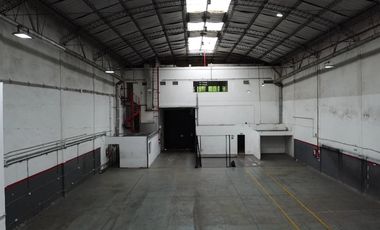 Depósito en alquiler - Oficinas - Baños - Cocheras - 1.280Mts2 - Paternal