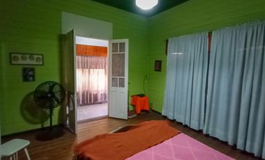 Venta PH en Remedios De Escalada 3 ambientes al Frente con entrada de auto.