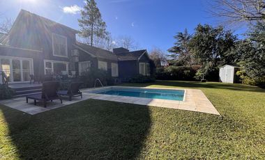 Chalet 5 ambientes VENTA Country El Paraíso