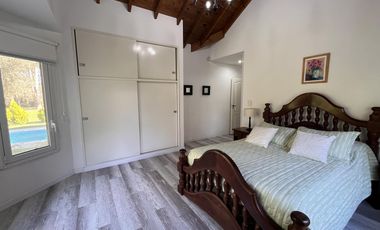 Chalet 5 ambientes VENTA Country El Paraíso