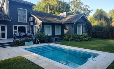 Chalet 5 ambientes VENTA Country El Paraíso