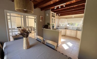 Chalet 5 ambientes VENTA Country El Paraíso