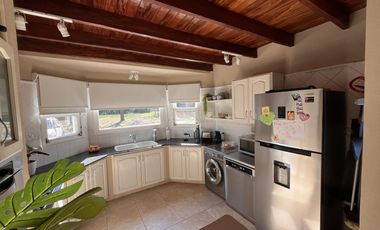 Chalet 5 ambientes VENTA Country El Paraíso