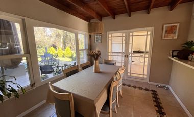 Chalet 5 ambientes VENTA Country El Paraíso