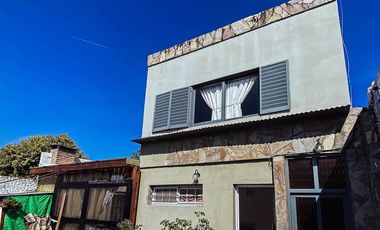 PH en venta - 3 Dormitorios 2 Baños - 200Mts2 - La Plata